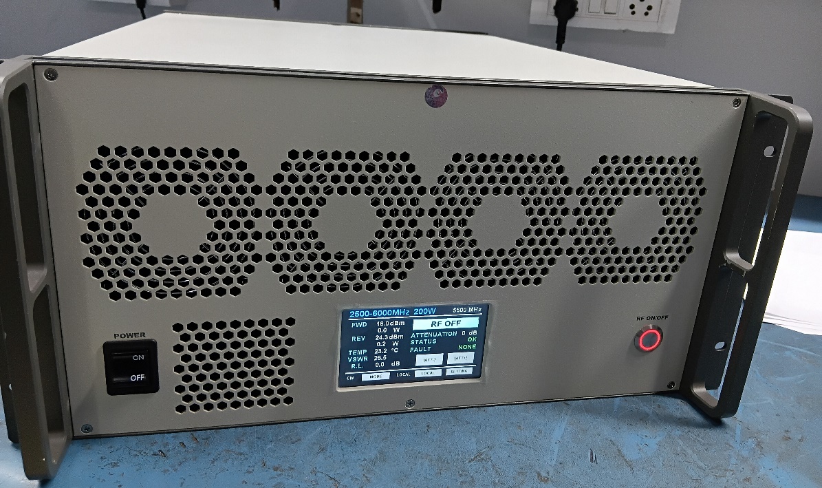 Amplifiers & LNAs